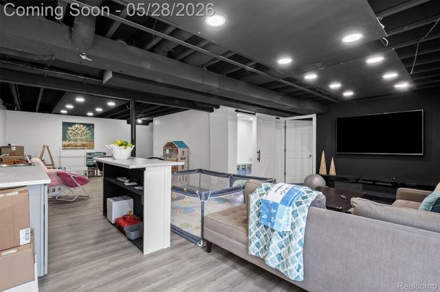 7810 N Central Park, Shelby Charter Township, MI 48317