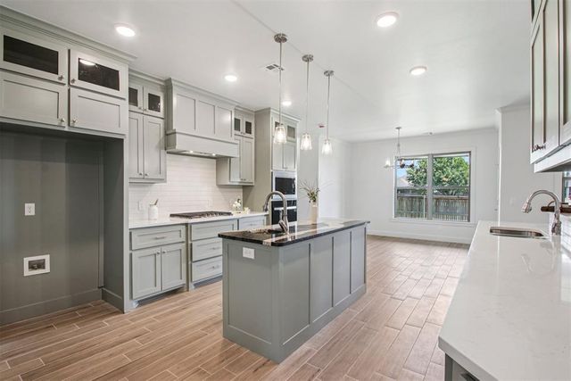 4204 Chesterfield Place, Oklahoma City, OK 73179