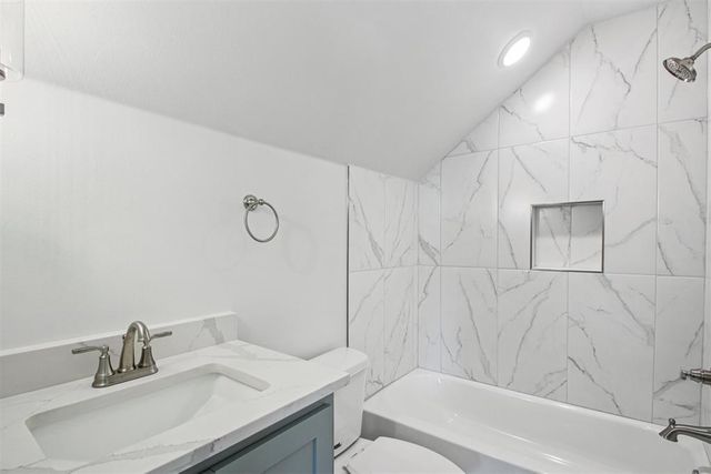 4204 Chesterfield Place, Oklahoma City, OK 73179