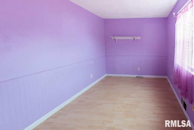 2708 BLOOMINGTON Road, East Peoria, IL 61611