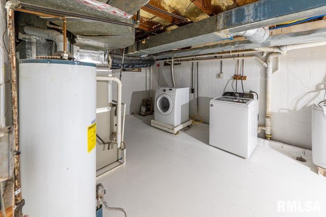 2708 BLOOMINGTON Road, East Peoria, IL 61611