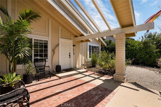 295 Odebolt Drive, Thousand Oaks, CA 91360