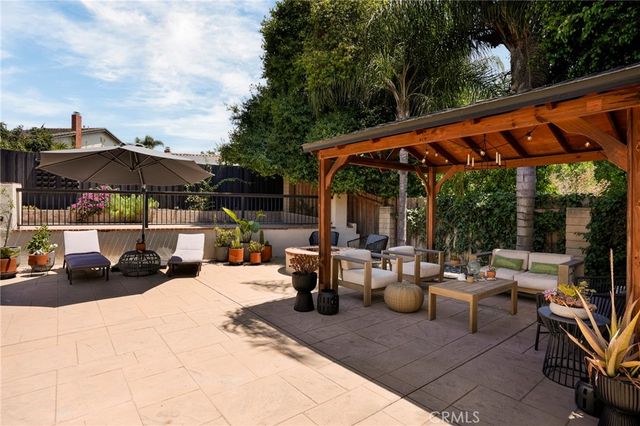 295 Odebolt Drive, Thousand Oaks, CA 91360