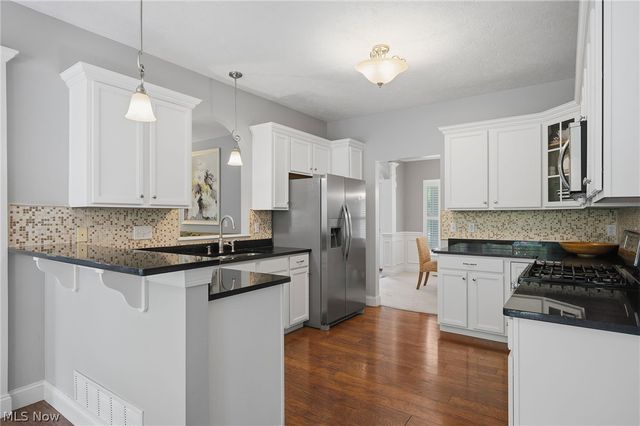 12067 Summerwood Drive, Concord Twp, OH 44077
