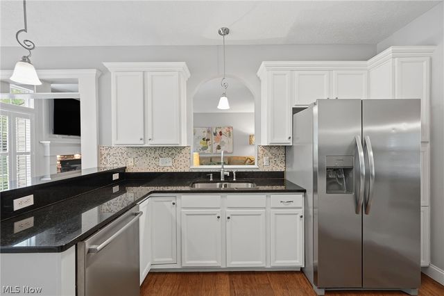 12067 Summerwood Drive, Concord Twp, OH 44077