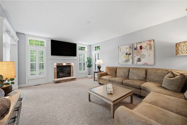 12067 Summerwood Drive, Concord Twp, OH 44077