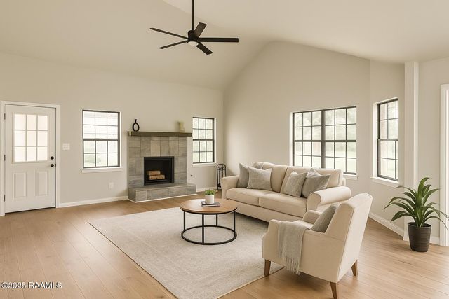 102 Mustang Street, Lafayette, LA 70506