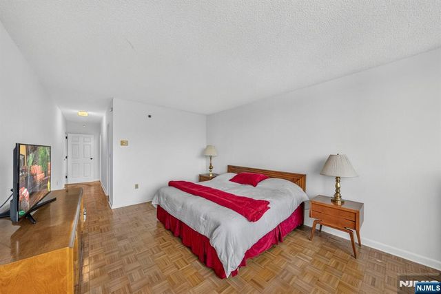 900 Palisade Avenue 3D, Fort Lee, NJ 07024