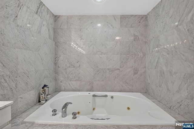 900 Palisade Avenue 3D, Fort Lee, NJ 07024