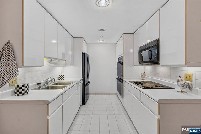 900 Palisade Avenue 3D, Fort Lee, NJ 07024