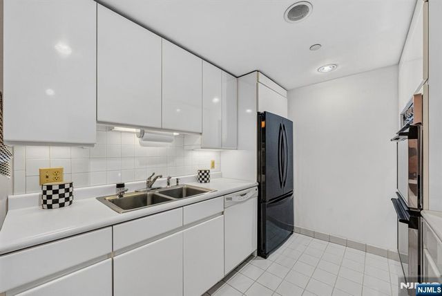 900 Palisade Avenue 3D, Fort Lee, NJ 07024