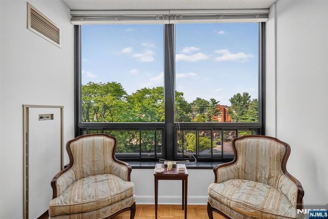 900 Palisade Avenue 3D, Fort Lee, NJ 07024