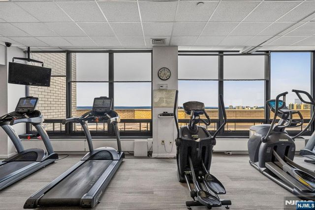 900 Palisade Avenue 3D, Fort Lee, NJ 07024