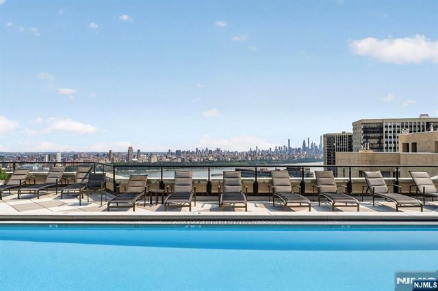 900 Palisade Avenue 3D, Fort Lee, NJ 07024