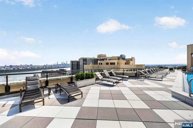 900 Palisade Avenue 3D, Fort Lee, NJ 07024