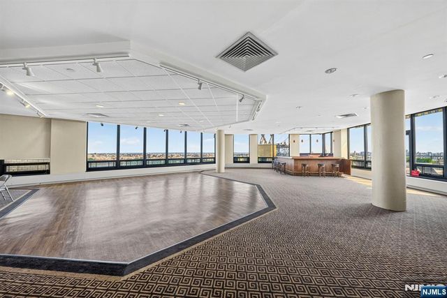 900 Palisade Avenue 3D, Fort Lee, NJ 07024