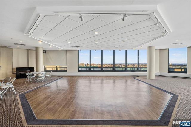 900 Palisade Avenue 3D, Fort Lee, NJ 07024