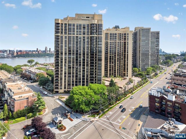 900 Palisade Avenue 3D, Fort Lee, NJ 07024