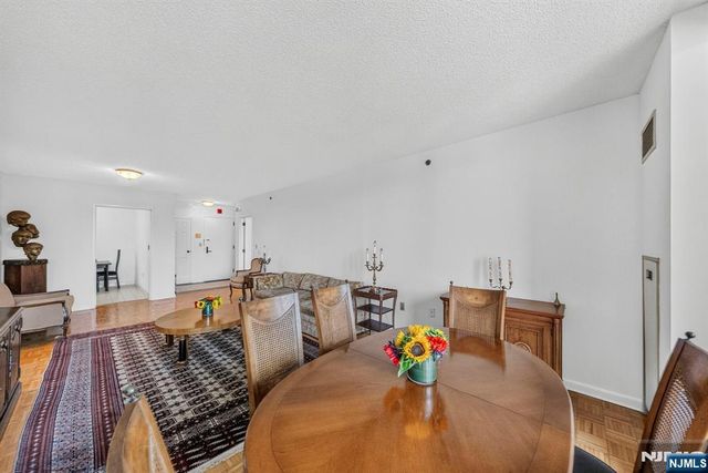 900 Palisade Avenue 3D, Fort Lee, NJ 07024