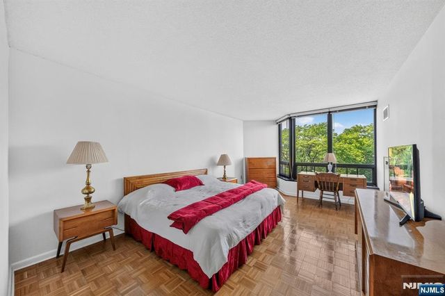 900 Palisade Avenue 3D, Fort Lee, NJ 07024