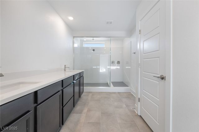 10272 Eden Mountain Street, Las Vegas, NV 89141