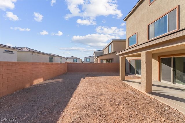 10272 Eden Mountain Street, Las Vegas, NV 89141