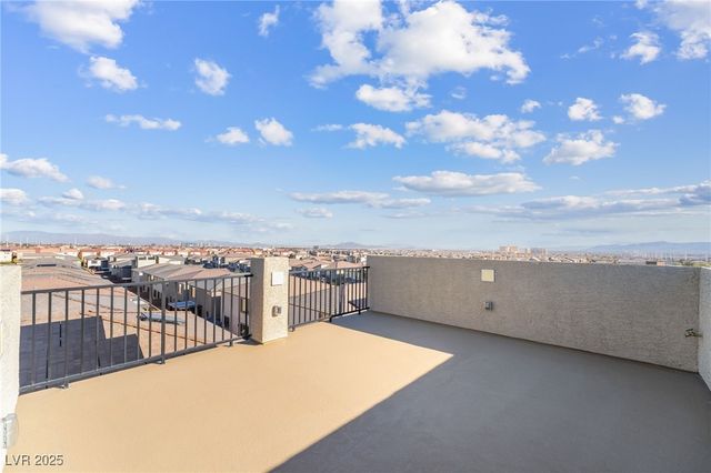 10272 Eden Mountain Street, Las Vegas, NV 89141