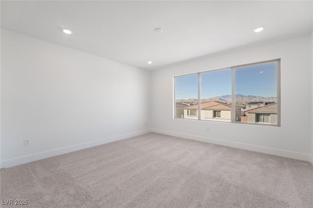 10272 Eden Mountain Street, Las Vegas, NV 89141