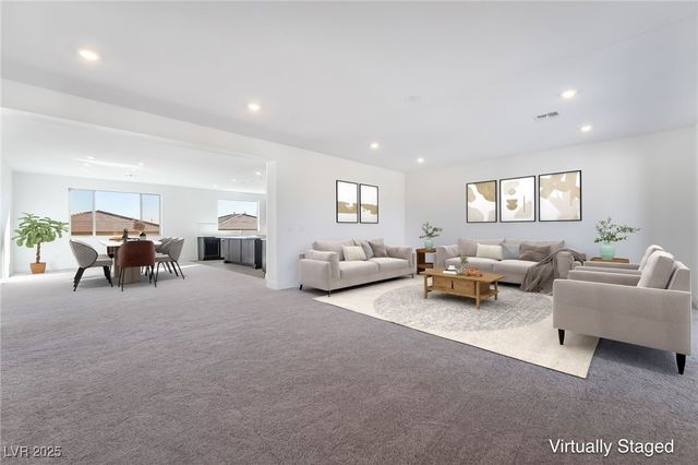 10272 Eden Mountain Street, Las Vegas, NV 89141