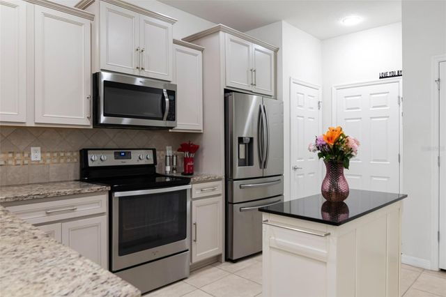 9213 HILLCROFT DRIVE, Riverview, FL 33578