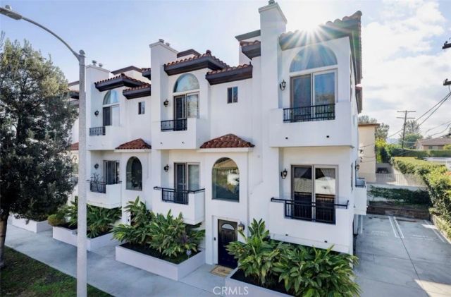 5027 Colfax 1, North Hollywood, CA 91601