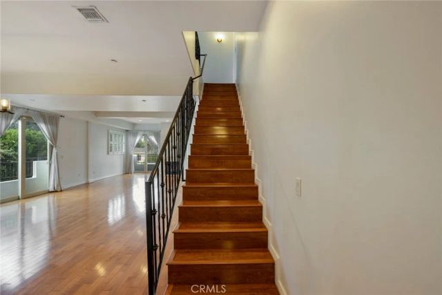 5027 Colfax 1, North Hollywood, CA 91601