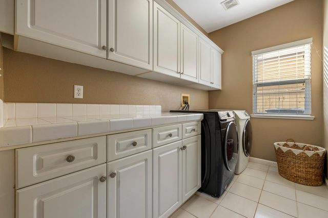 4716 Via Altura, Modesto, CA 95357