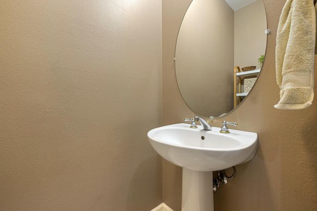 4716 Via Altura, Modesto, CA 95357