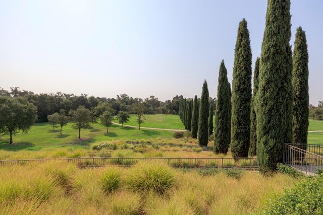 4716 Via Altura, Modesto, CA 95357