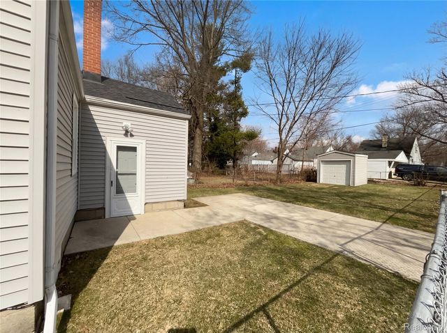 15802 Woodworth, Redford Charter Township, MI 48239