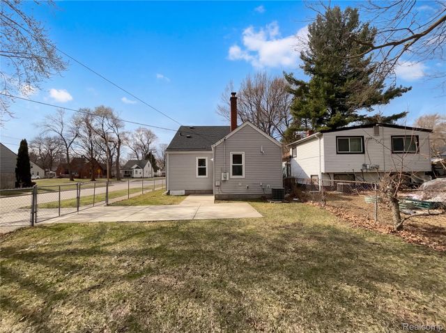 15802 Woodworth, Redford Charter Township, MI 48239