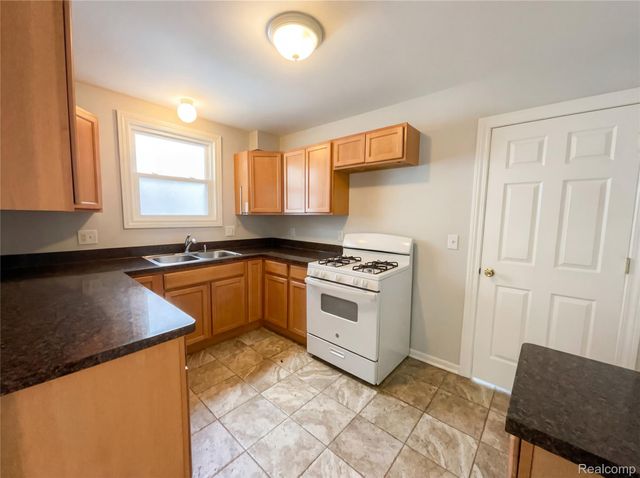 15802 Woodworth, Redford Charter Township, MI 48239