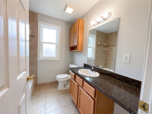 15802 Woodworth, Redford Charter Township, MI 48239