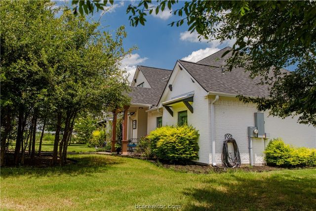 5036 Glory Road, Bryan, TX 77808