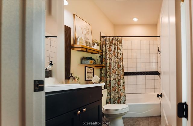 5036 Glory Road, Bryan, TX 77808