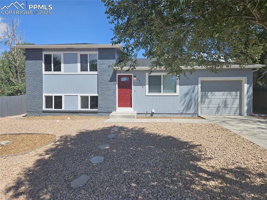 4216 Shelley Avenue, Colorado Springs, CO 80910