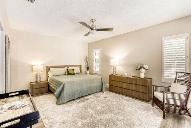 10273 St Andrews Road, Boynton Beach, FL 33436