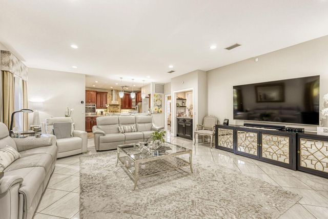 10273 St Andrews Road, Boynton Beach, FL 33436