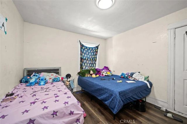 1438 E 20th Street, Los Angeles, CA 90011