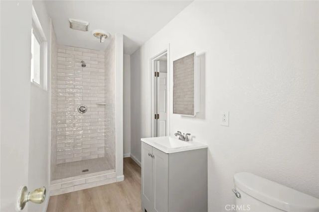 1438 E 20th Street, Los Angeles, CA 90011