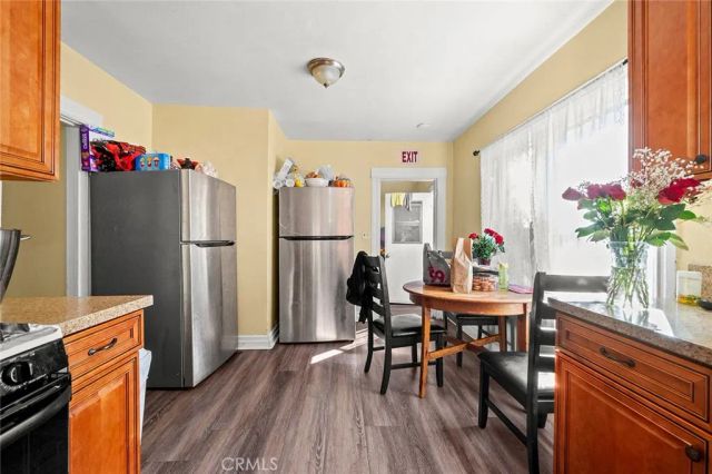 1438 E 20th Street, Los Angeles, CA 90011