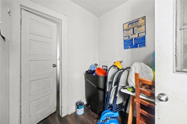 1438 E 20th Street, Los Angeles, CA 90011