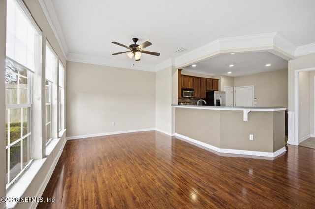 11152 CASTLEMAIN Circle S, Jacksonville, FL 32256