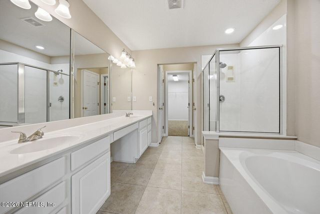 11152 CASTLEMAIN Circle S, Jacksonville, FL 32256